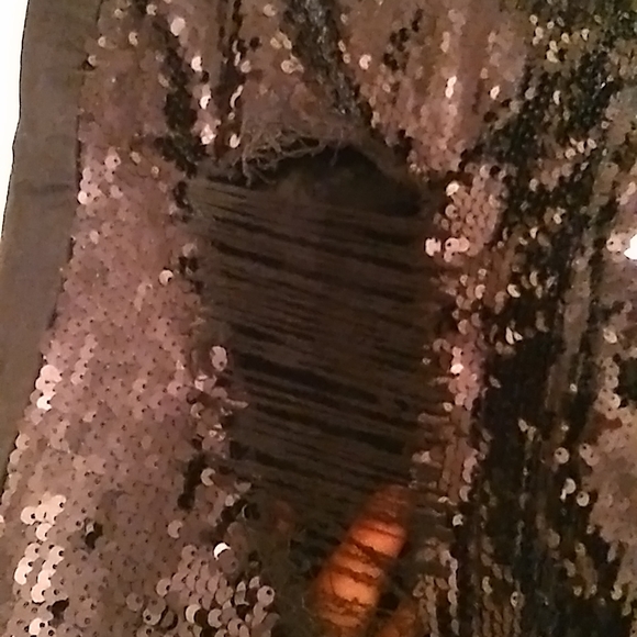 Ashley Stewart Distressed Black Sequin Skirt New Size 10 ,Size 12,16 - Picture 4 of 6